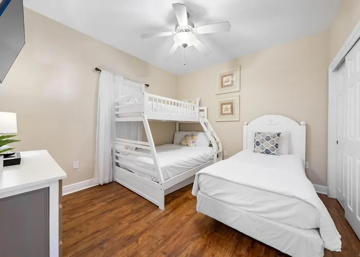 Crystal Shores West 1207
