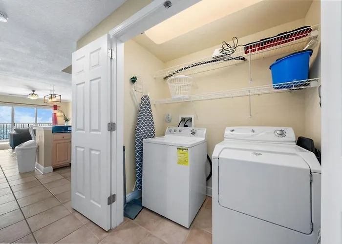 Apartment Crystal Shores West 1207