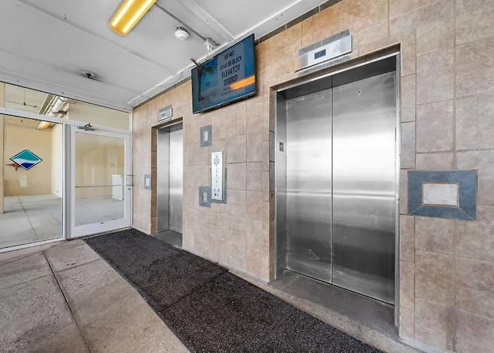 Apartment Crystal Shores West 1207