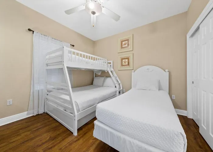 Crystal Shores West 1207 Apartment *